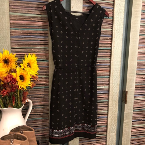 Banana Republic Back Detail Shift Dress - Picture 5 of 8